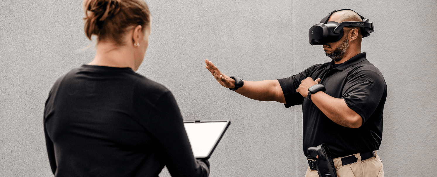 Training in a virtual environment with the Axon VR training system