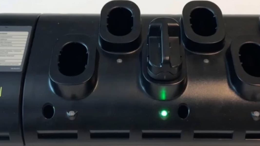 TASER dock with one battery docked